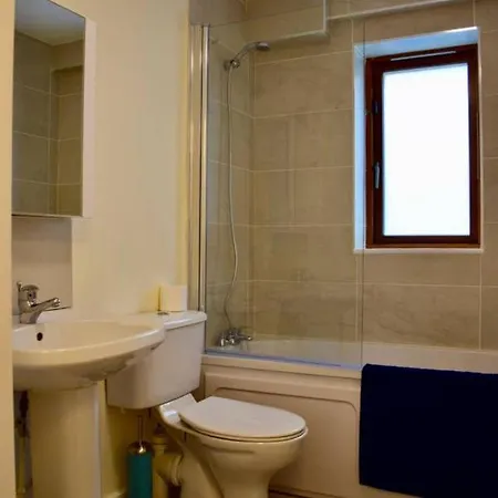 Spacious And Bright 2 Bedroom In 2 Апартаменты *