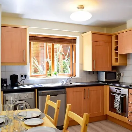 Spacious And Bright 2 Bedroom In 2 Апартаменты Дублин